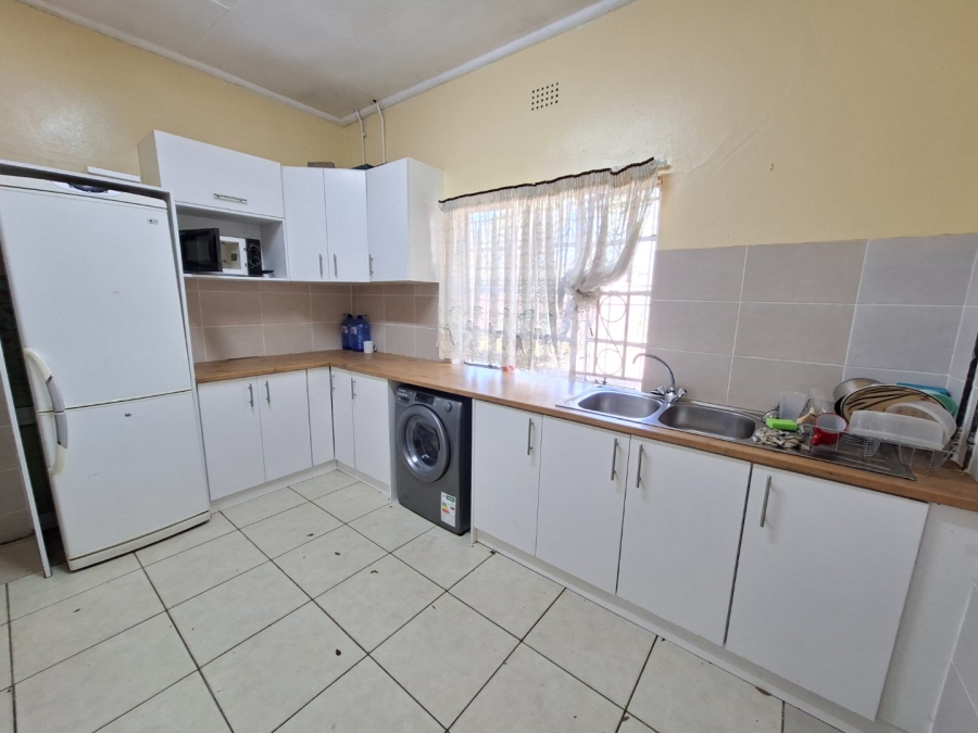 6 Bedroom Property for Sale in Park West Free State